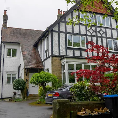 Cosy 1 Bed Flat In *